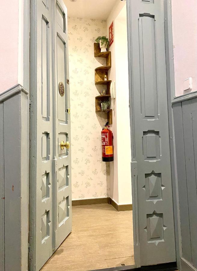 Apartamentos Fuencarral Madrid Ngoại thất bức ảnh